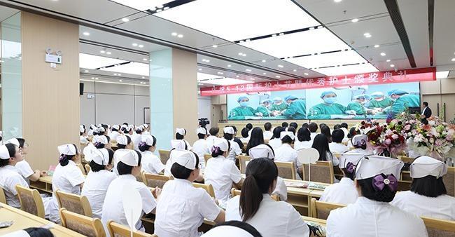 华北理工大学附属医院举行优秀护士表彰大会(图1)