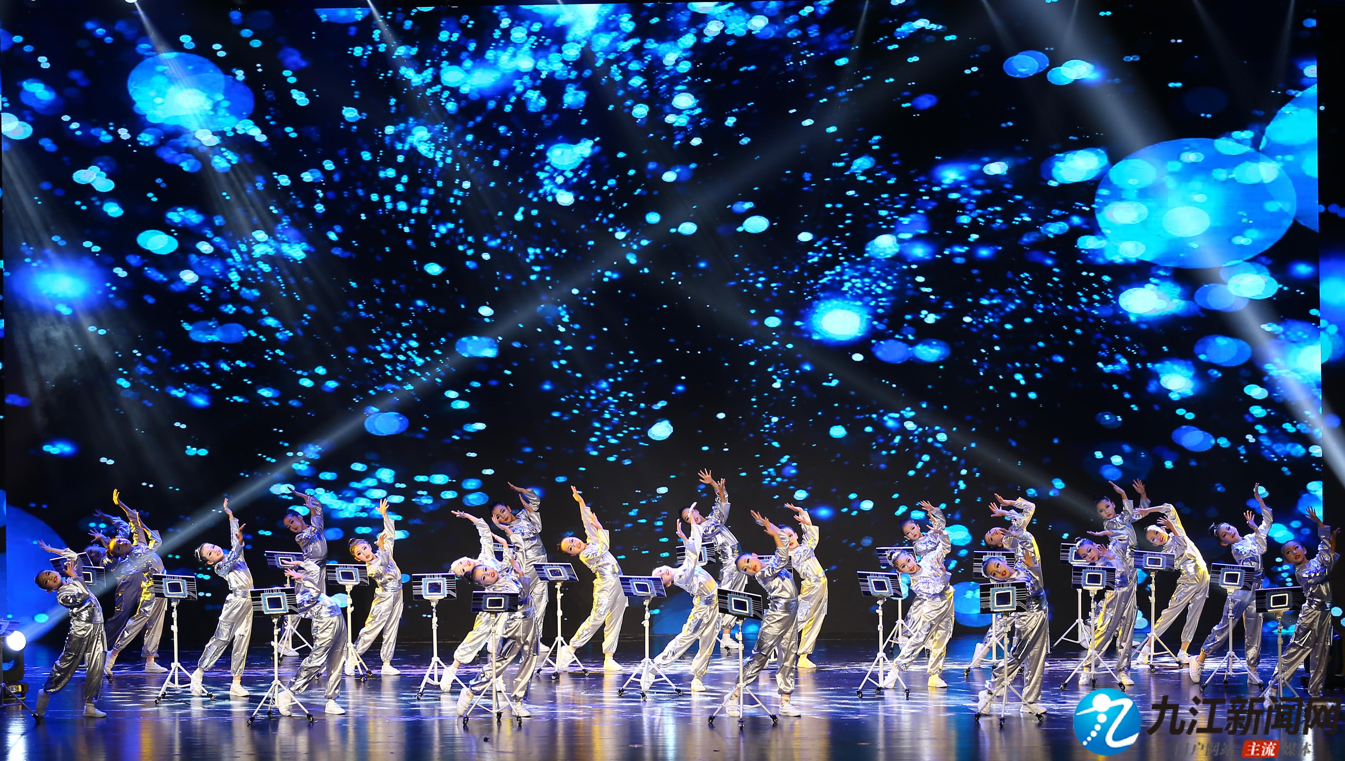 科技与人文共舞 九江上演全国首创“全要素AI科学之夜”(图4)