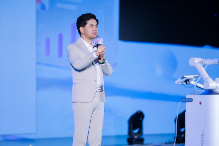 俏妃云智护机器人破局传统养生科技创新引领行业变革(图3)