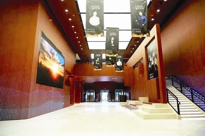 早读 连续刮大风！巨星陨落！黄金又扛不住了！男生戴假发进女生宿舍！张军疑“失联”！内塔尼亚胡证实患癌！(图15)