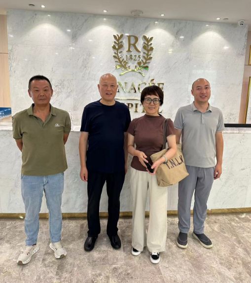 抗衰老专委会调研团实地考察调研潘纳茜（北戴河）国际医院(图2)