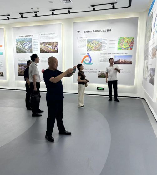 抗衰老专委会调研团实地考察调研潘纳茜（北戴河）国际医院(图3)