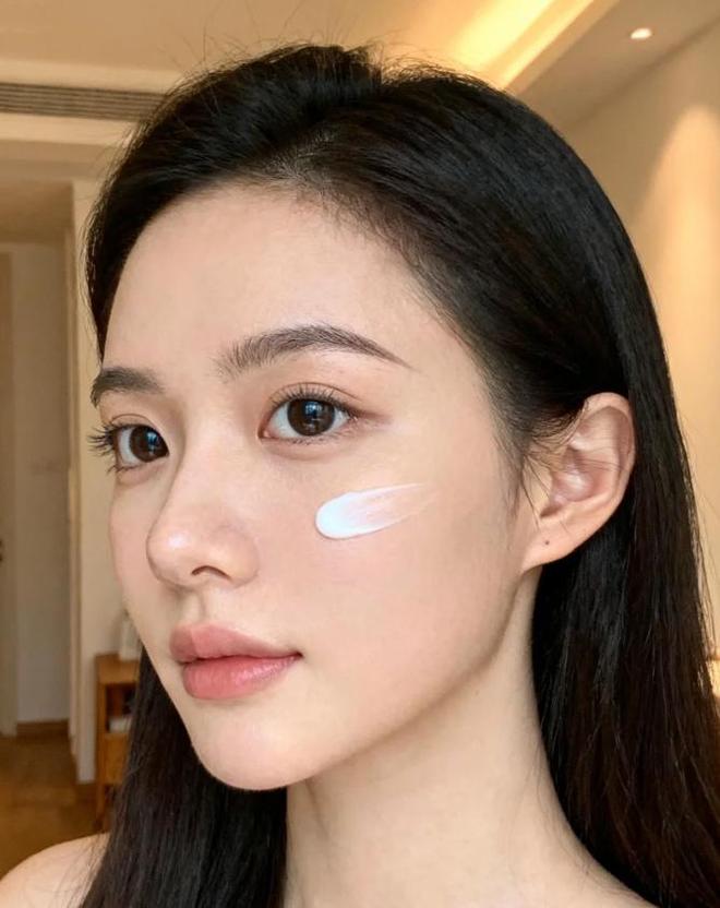 抗皱紧致抗衰老眼霜综合排行：去眼纹的眼霜推荐去细纹黑眼圈(图1)