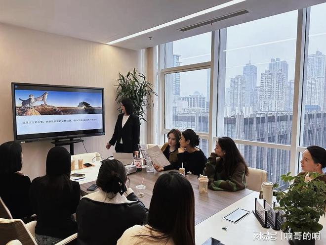 “南京医美一姐”张莉（悠岚）科技为美赋能！医美技术的深耕之路(图2)