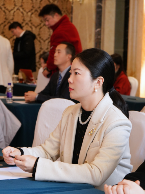 中国天府医美产业发展大会眼整形医生李瑞萱提出突破性创新分享(图3)