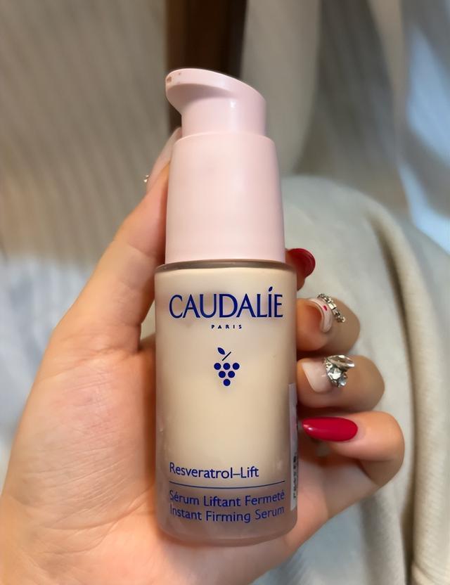 有效的抗衰老产品解析抗皱紧致护肤品哪款好？紧致垮脸好用的护肤品(图13)