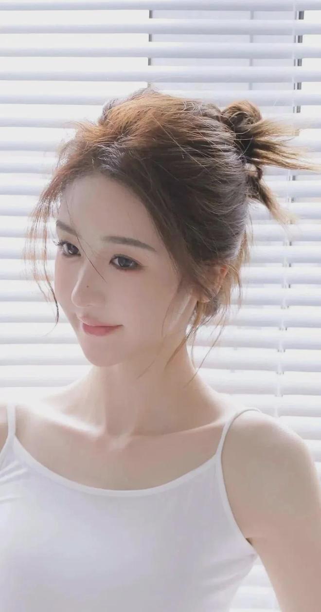 免费观看黄网站性色AV(图1)